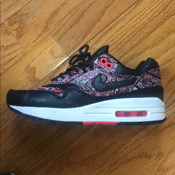 nike air max one womens